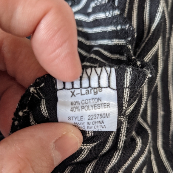 Thyme and Honey V Back Blouse Black and White Stripes Women's size XL - Picture 2 of 7